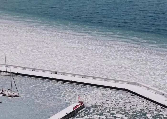 Baltic Beachside Апартаменти *